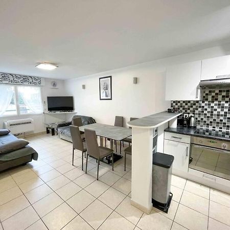 Modern One Bedroom Apartment In Cannes Exteriör bild