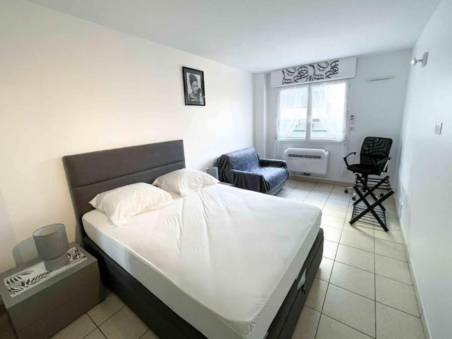 Modern One Bedroom Apartment In Cannes Exteriör bild